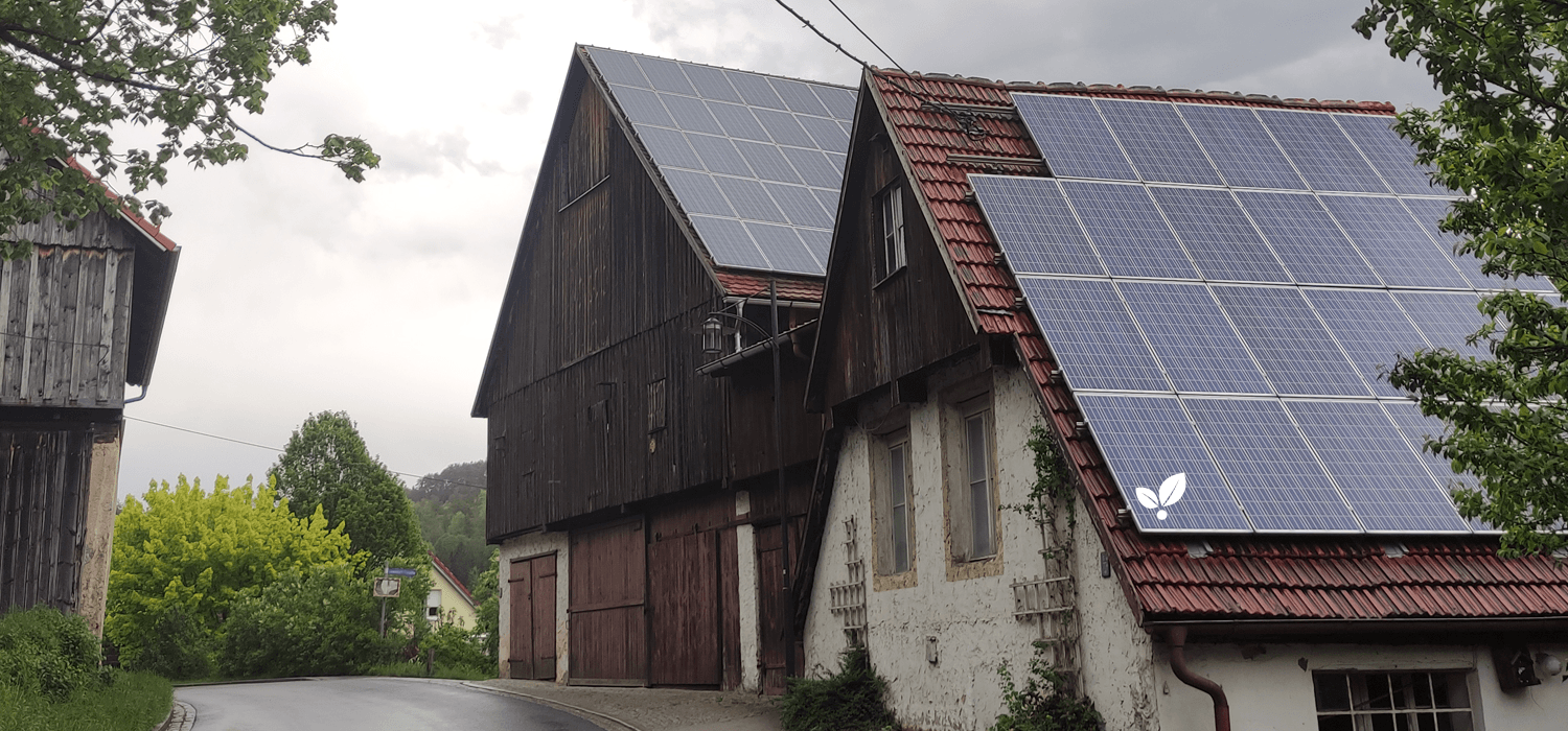 Häuser mit Energiesparmaßnahmen in Form von Photovoltaik